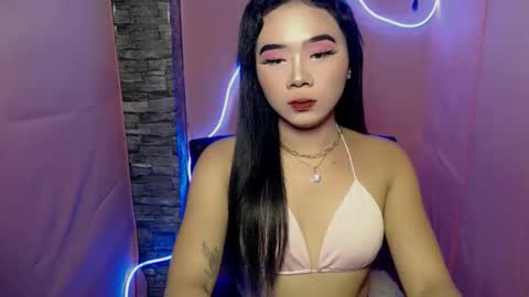 stunning_andrea69 online show from February 7, 11:03 am