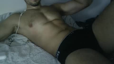 Snapshot of stv8000 chatting on December 13, 8:58 pm STV8000 online show from December 13, 8:58 pm