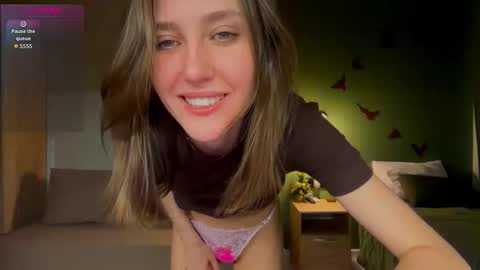 Snapshot of su_11111 chatting on December 14, 1:16 pm LINA online show from December 14, 1:16 pm