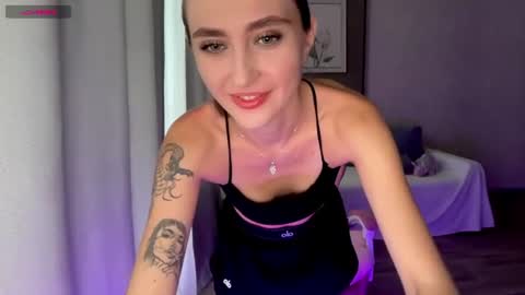 Snapshot of su_11111 chatting on July 16, 5:35 am LINA online show from July 16, 5:35 am