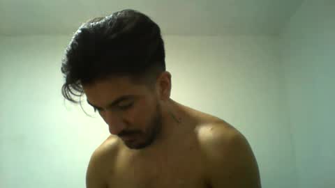 Snapshot of suaber_ chatting on October 15, 1:06 am suaber_ online show from October 15, 1:06 am