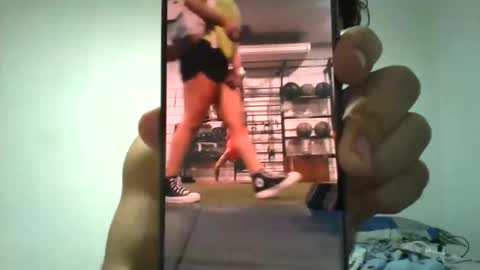 Snapshot of suaber_ chatting on October 17, 1:20 am suaber_ online show from October 17, 1:20 am