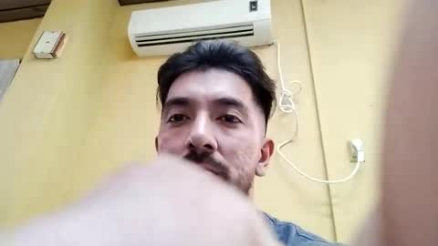 Snapshot of suaber_ chatting on October 24, 7:10 pm suaber_ online show from October 24, 7:10 pm