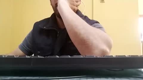 Snapshot of suaber_ chatting on October 31, 6:42 pm suaber_ online show from October 31, 6:42 pm