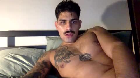 Snapshot of suaveces chatting on November 23, 4:12 am suaveces online show from November 23, 4:12 am