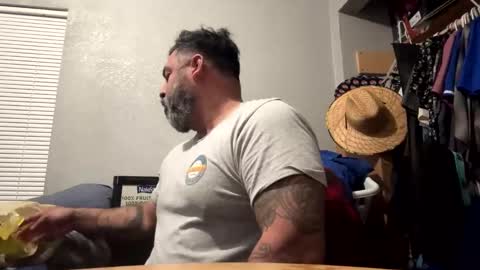 suavecito67 online show from December 16, 3:11 am