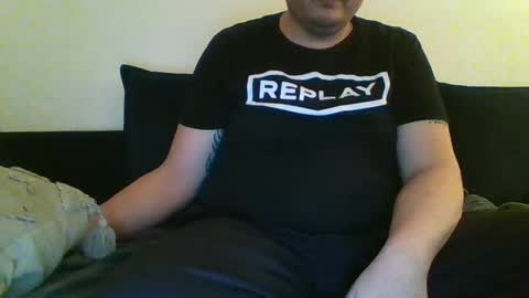 Snapshot of sub3100 chatting on December 24, 2:10 am 420Fun online show from December 24, 2:10 am