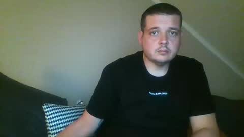 Snapshot of sub3100 chatting on October 15, 10:32 pm 420Fun online show from October 15, 10:32 pm