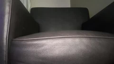 Snapshot of sub_boy221059 chatting on December 16, 11:26 am sub_boy221059 online show from December 16, 11:26 am