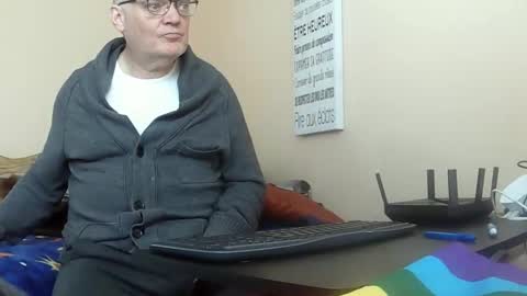 sublou2017 online show from March 17, 3:37 pm