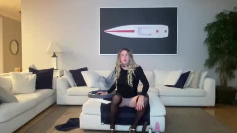 Sissy Isabella online show from November 11, 7:19 am