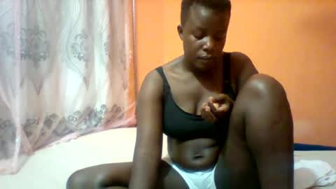 submissive_slut001 online show from June 25, 9:14 am