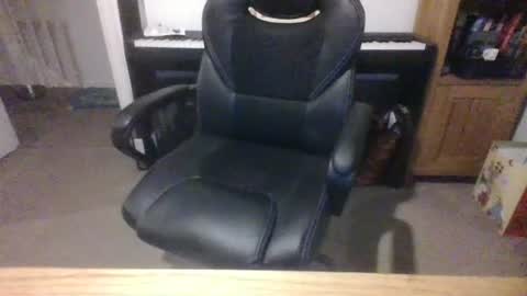 Snapshot of subpig4u chatting on October 17, 8:33 pm Sub Male online show from October 17, 8:33 pm