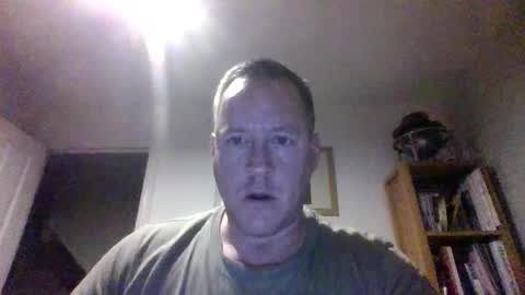 Snapshot of subpig84 chatting on June 4, 10:38 pm Sub Male online show from June 4, 10:38 pm
