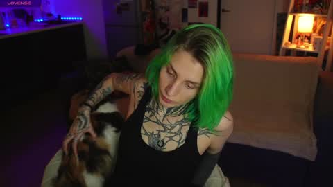 succubus_66 online show from December 7, 2:35 pm