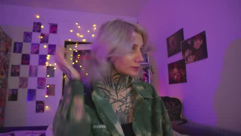 succubus_66 online show from February 3, 11:20 am