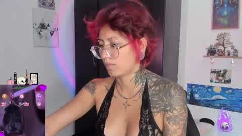 Snapshot of succubus_girl_ chatting on July 24, 2:26 pm Alexy online show from July 24, 2:26 pm