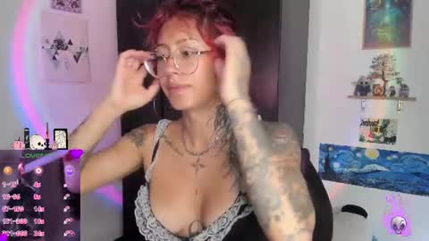 Snapshot of succubus_girl_ chatting on July 28, 2:24 pm Alexy online show from July 28, 2:24 pm