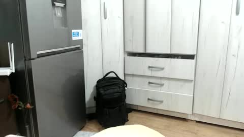 Snapshot of succubusqueen669 chatting on September 13, 12:21 am succubusqueen669 online show from September 13, 12:21 am