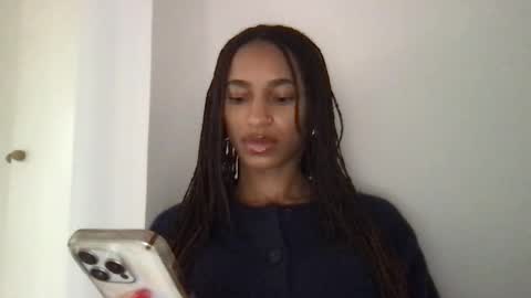 Snapshot of succubussirena chatting on February 28, 4:08 pm Succubus Sirena online show from February 28, 4:08 pm