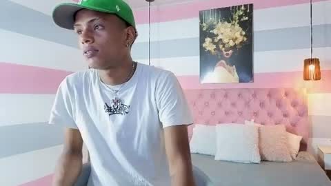 suckdrago online show from July 22, 7:27 pm