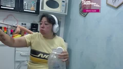 Sucky  online show from April 29, 11:58 am