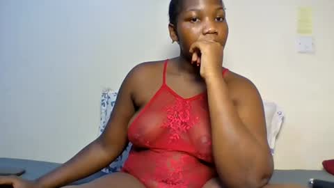 Snapshot of sucker_queen chatting on July 2, 6:08 am Beverly online show from July 2, 6:08 am