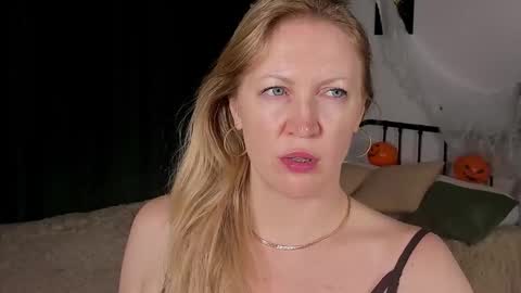 Snapshot of sugamomy chatting on October 27, 12:26 am sugamomy online show from October 27, 12:26 am