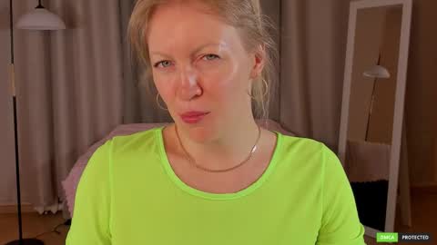 Snapshot of sugamomy chatting on December 3, 12:29 am sugamomy online show from December 3, 12:29 am