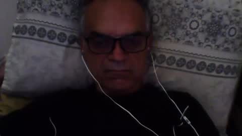 Snapshot of sugar1971 chatting on April 16, 5:19 am paolo online show from April 16, 5:19 am