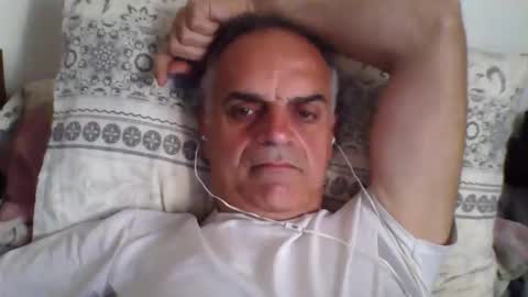 Snapshot of sugar1971 chatting on April 18, 1:26 pm paolo online show from April 18, 1:26 pm