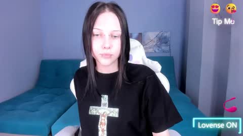Snapshot of sugar_bunny_girl chatting on June 4, 4:51 am Ariana online show from June 4, 4:51 am