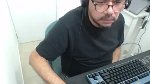 Johnny online show from April 13, 7:08 pm