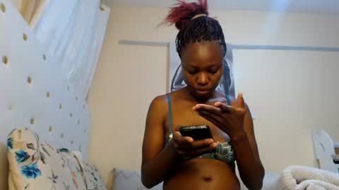 Snapshot of sugarlips_05 chatting on July 25, 5:10 pm sugar online show from July 25, 5:10 pm