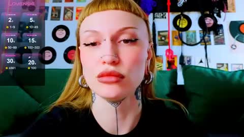 sugarsoot online show from May 5, 5:48 am