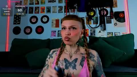 sugarsoot online show from May 22, 5:47 am