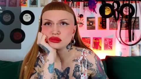 sugarsoot online show from June 3, 2:33 pm
