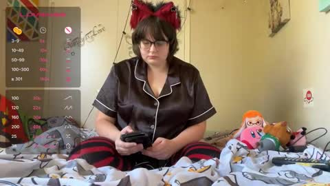 SugarStock online show from September 18, 8:44 pm