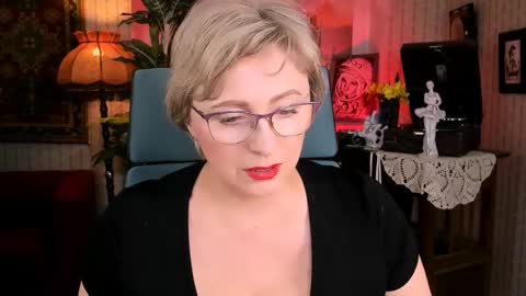 Vivien online show from February 20, 1:08 pm