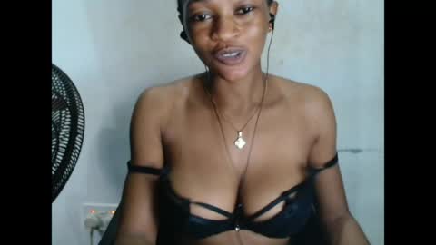 Snapshot of sugarxpussy chatting on June 4, 3:18 pm sugarxpussy online show from June 4, 3:18 pm