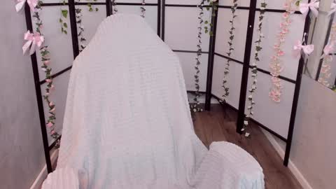 BETH online show from February 1, 8:26 pm