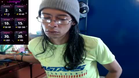 suggabrown_ online show from July 28, 7:39 pm