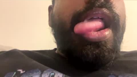 Let me be your knight that saves you online show from January 16, 1:20 am