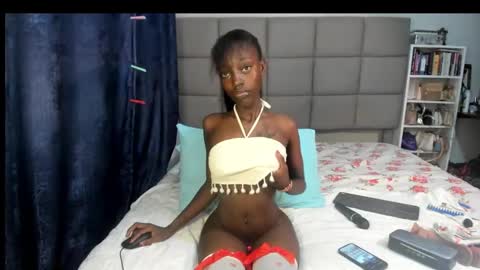 suhaila_suu online show from January 1, 11:18 pm