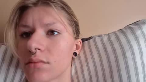 Ophelia online show from October 16, 2:07 pm