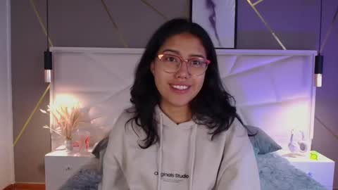 SUKI online show from April 23, 12:29 pm