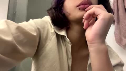 Snapshot of sukulaurens chatting on September 26, 4:49 am Suku Ren online show from September 26, 4:49 am