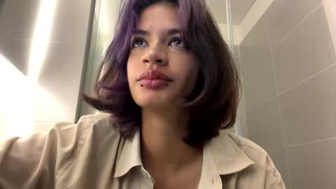 Snapshot of sukulaurens chatting on October 2, 2:57 pm Suku Ren online show from October 2, 2:57 pm