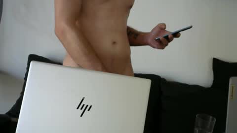 Snapshot of sultansgirls chatting on September 16, 4:08 pm The Sultan online show from September 16, 4:08 pm