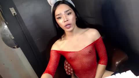 Snapshot of sultry_sirenxx chatting on February 15, 11:06 am sultry_sirenxx online show from February 15, 11:06 am